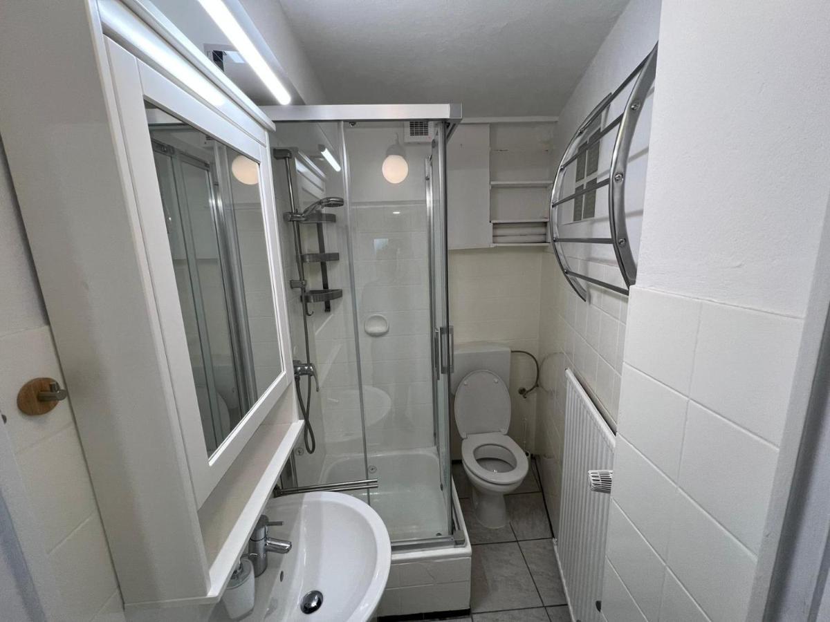 Schoenes Einfaches Zimmer In Oldenburg 109 Apartment ภายนอก รูปภาพ